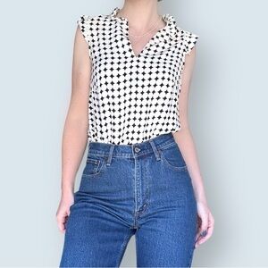 Rose + Olive Black and White Sleeveless Blouse (Size Small)